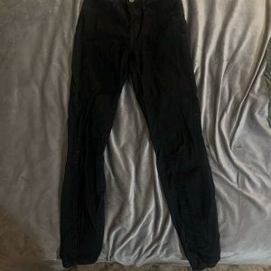 Skinny jeans
